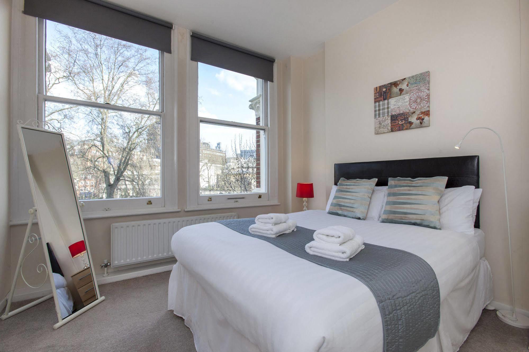 Club Living - Barbican Apartments London Ngoại thất bức ảnh
