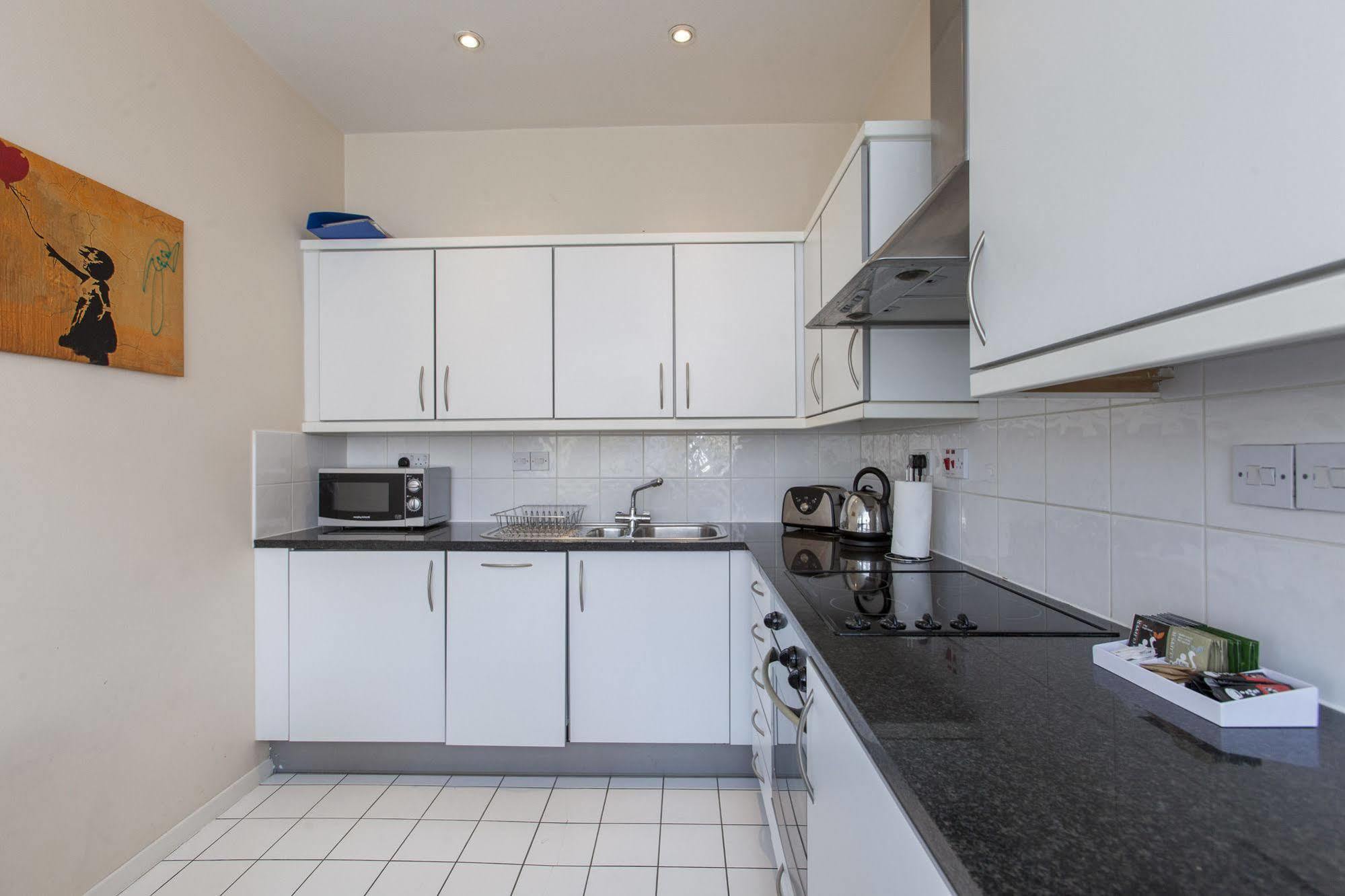 Club Living - Barbican Apartments London Ngoại thất bức ảnh